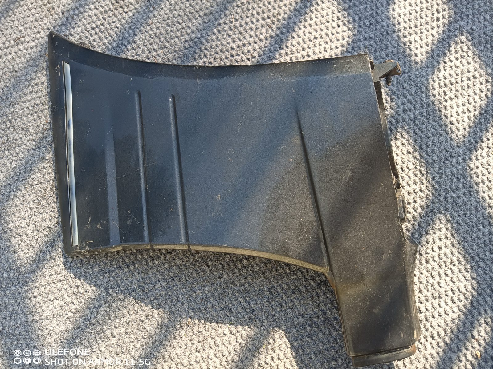 Used OEM LX470 / LC100 RH Front Fender Moulding 75085-60011-H0 Paint 1C3 Medium Gray Metallic