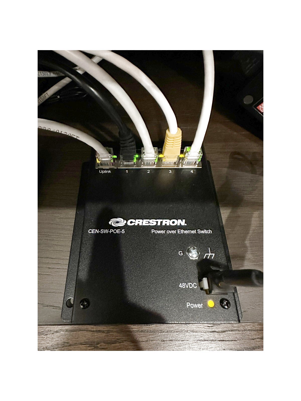 Crestron 5-Port PoE Switch CEN-SW-POE-5 Powerful Gigabit